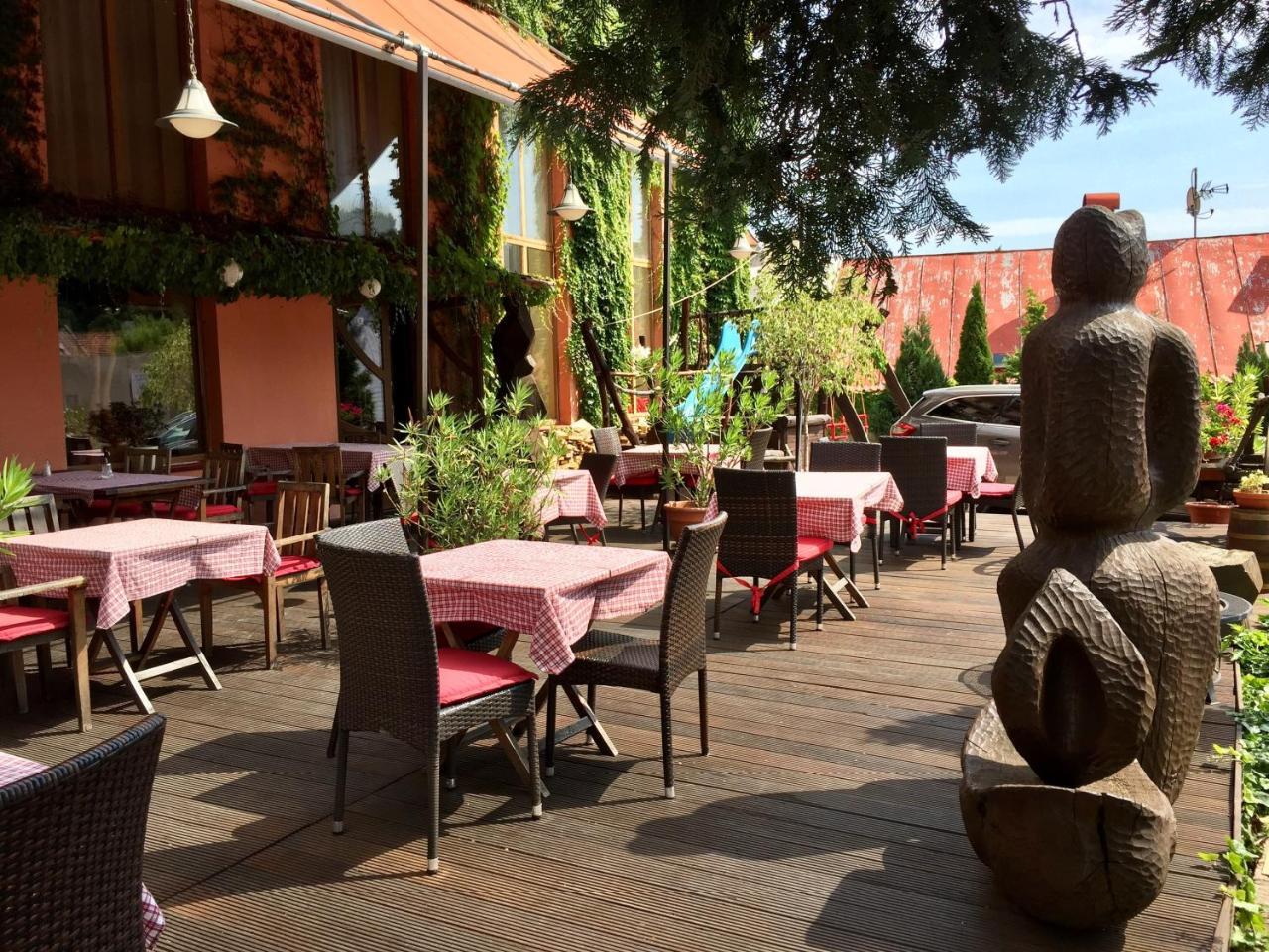 Hotel & Penzion Grand Matej Banska Stiavnica Bagian luar foto