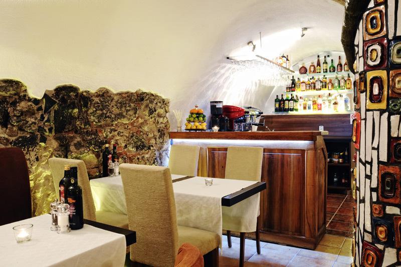 Hotel & Penzion Grand Matej Banska Stiavnica Bagian luar foto